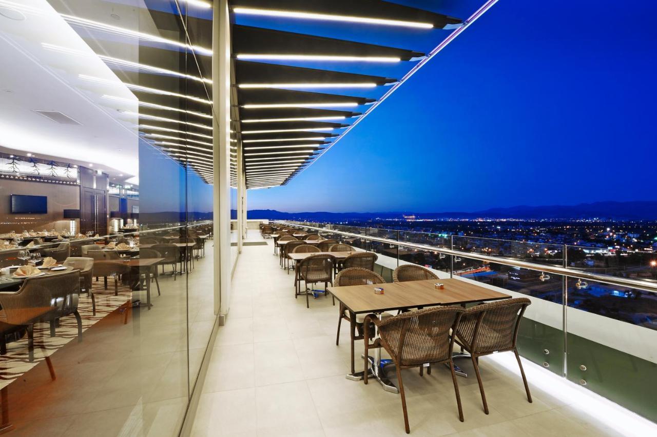Crowne Plaza Bursa Convention Center & Thermal Spa By Ihg Exterior photo The 360° Sky Lounge